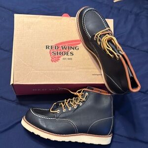 Red Wing 6-inch men’s Classic Mocs - black - brand new size 11